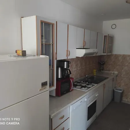 Rolanda - Spacious Apartment Zadar